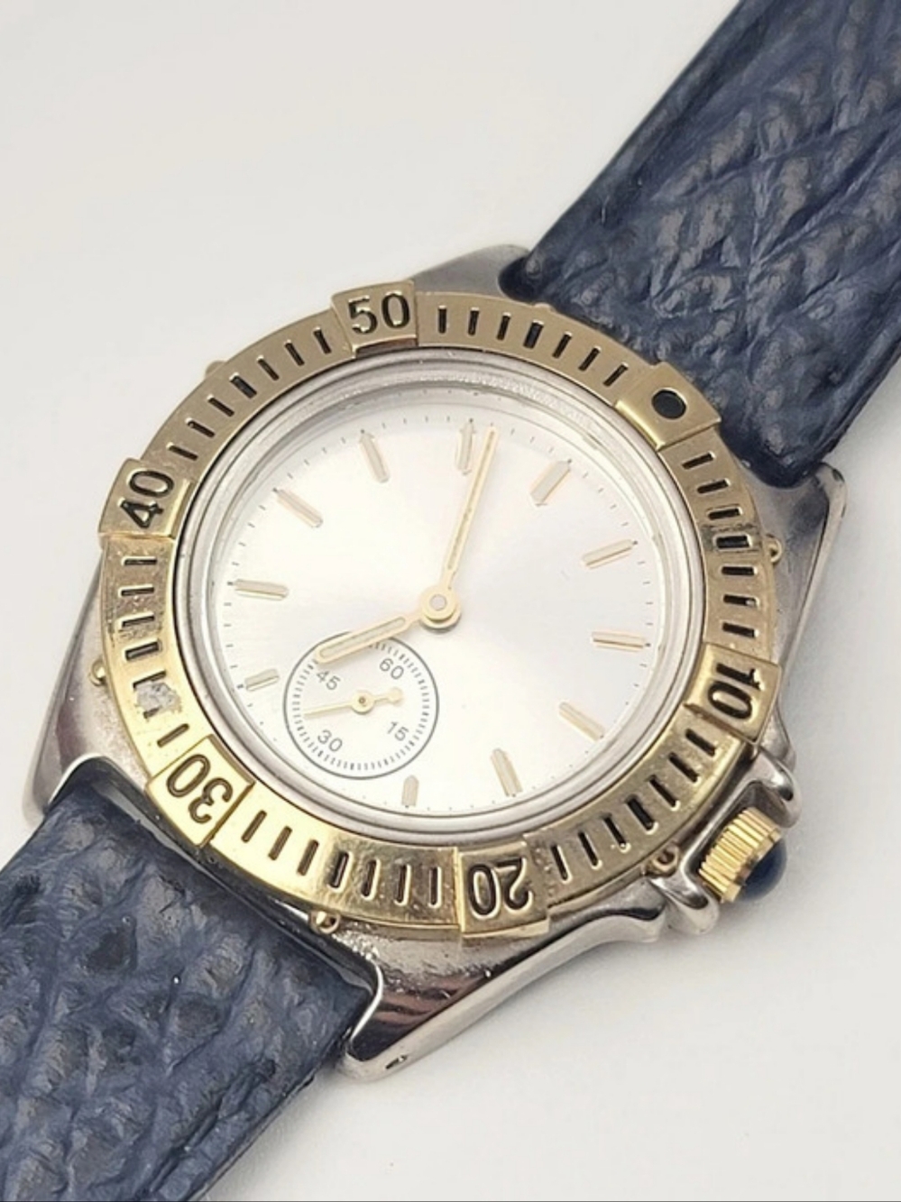 Vintage Noevir 6L40-N116 Quartz Watch Two Tone Small Seconds Rotating Bezel